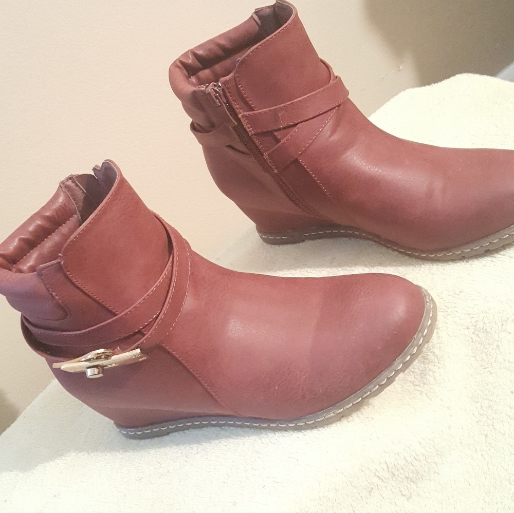Kids wedge boots